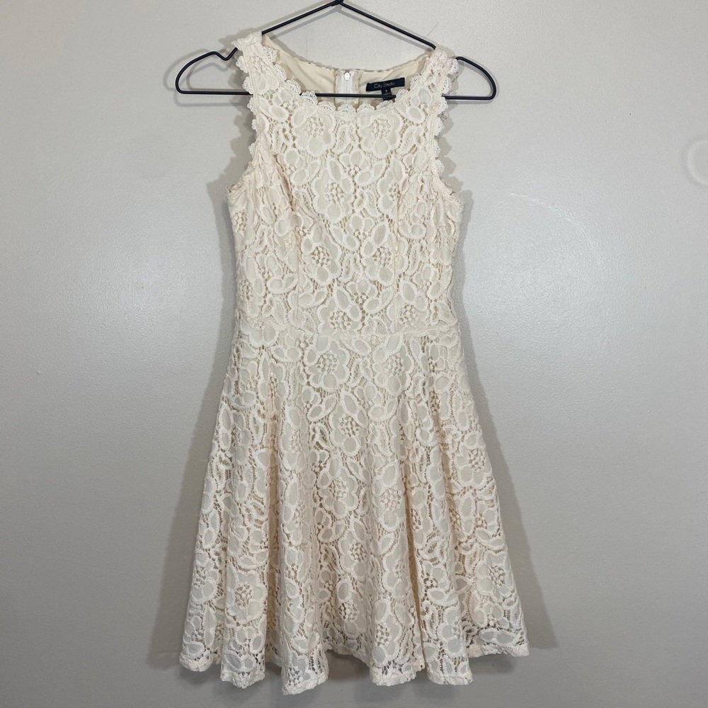 City Studio Ivory Lace Fit & Flare Dress | Juniors Size 3 | Graduation / Formal